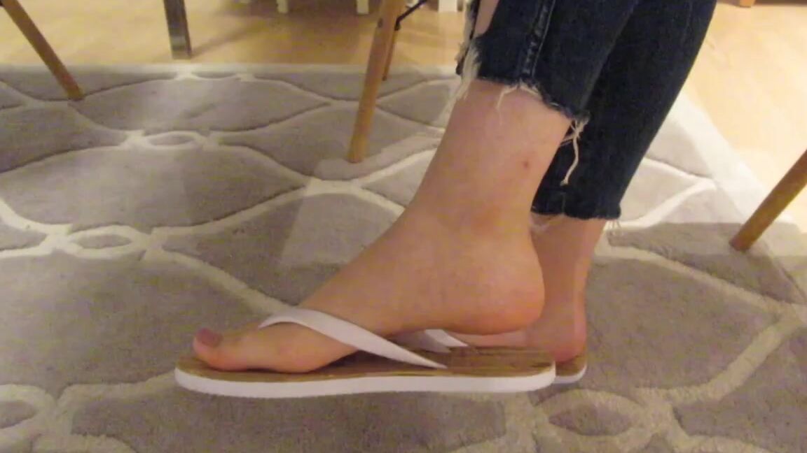 Neolasoles Nicknamed Neolasoles Onlyfans Flip Flops