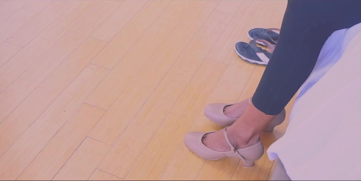 Kylie Le Beaus Feet Nicknamed Kylielebeausfeet Onlyfans Foot Tapping In Tap Shoes Asmr Starts In Flip Flops Polish Color White