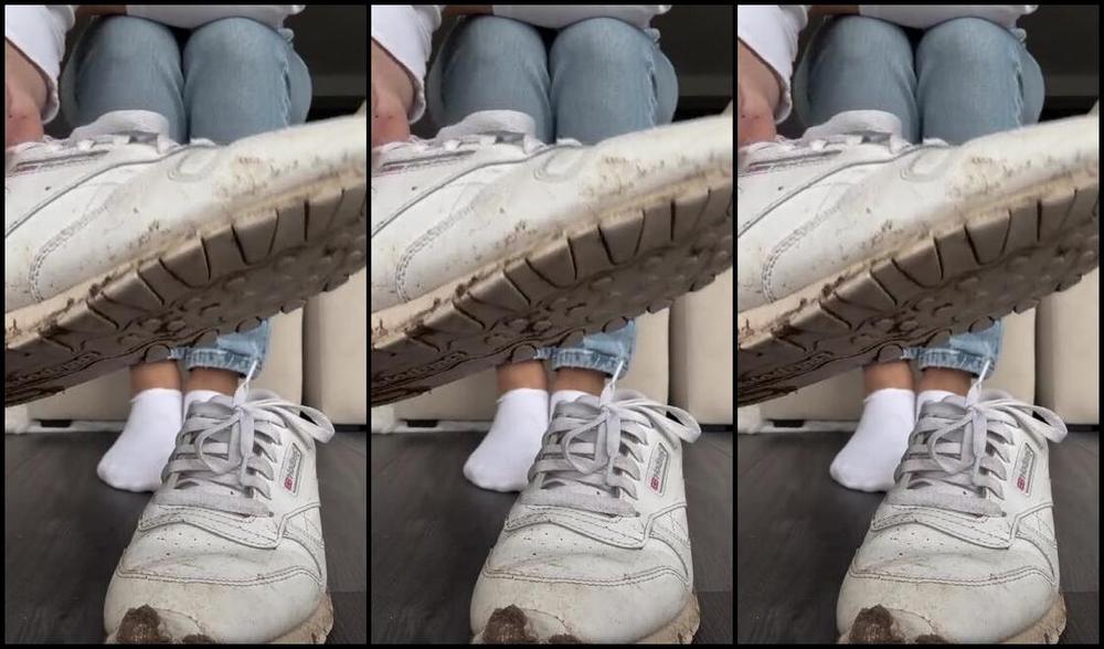 Sarina Jones Nicknamed Sarinajones 01 30 2025 Onlyfans Video Im Presenting These Dirty And Muddy Reeboks To You