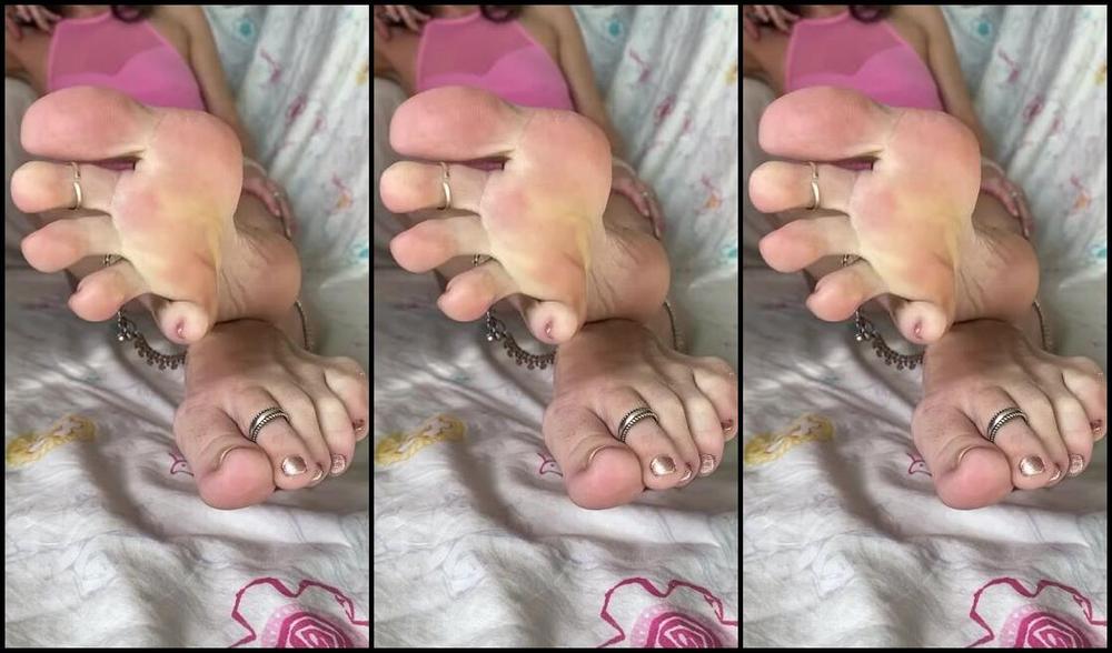 Lezlyan Nicknamed La Little Dancer Feet Onlyfans Sink Into My Sweet Soles This Saturday