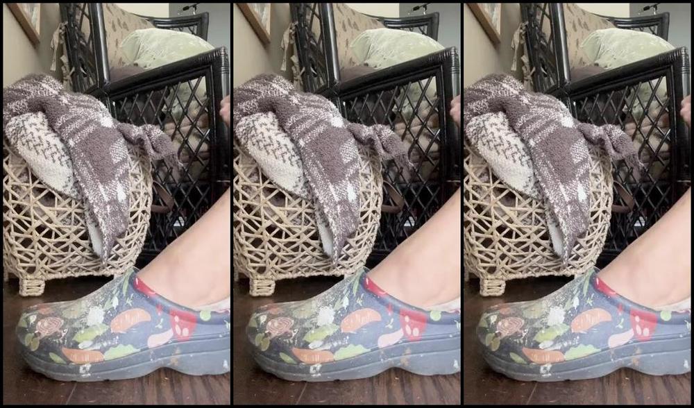 Nikki Next Nicknamed Thenextimearound Onlyfans First Person To Send 200 Gets These Punky Gardening Socks Sent To Them Tomorrow