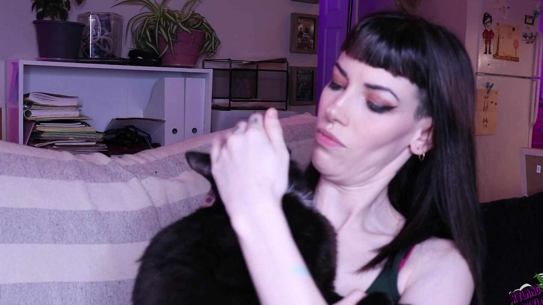 Rylandbaby My Cat Is A Butt Head