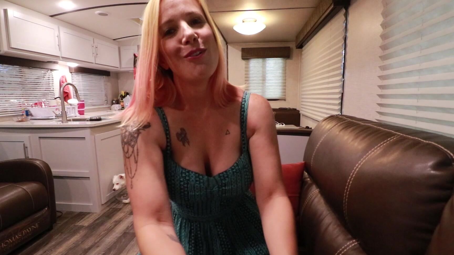 Shiny Cock Films - Fucking my Girlfriends Hot Mom, Part 1 - ManyVids