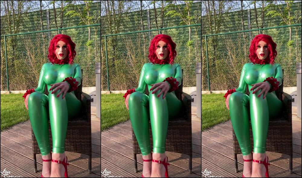 Mfetilicious I Wore My New Dita Mask Today In The Garden The Weather Is Really Great These Days