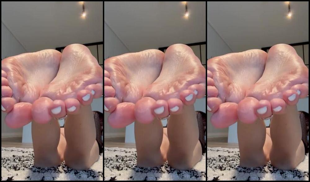 Foot Wife 03 17 2025 Onlyfans Video Imagine I Was Doing This On Your Bed