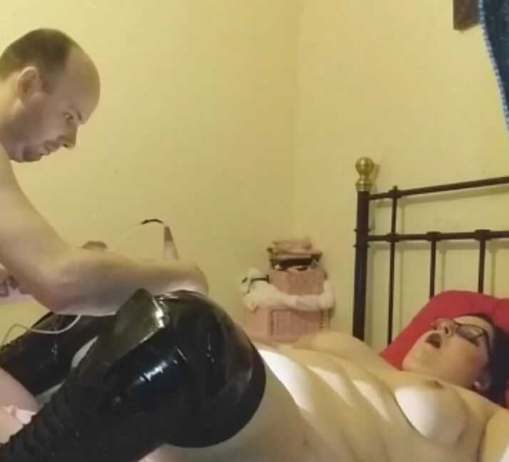 Boundgirlxo Voyeur Anal Sex With Facial And Squirt