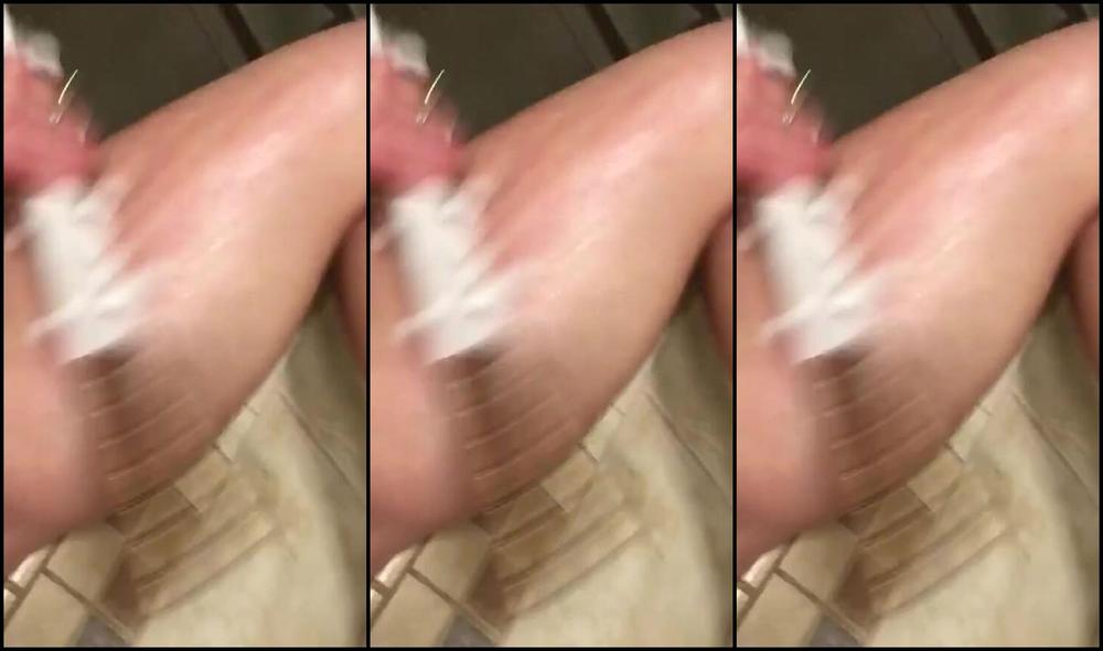 Bbcslutwife4U2 Posing Shower 01