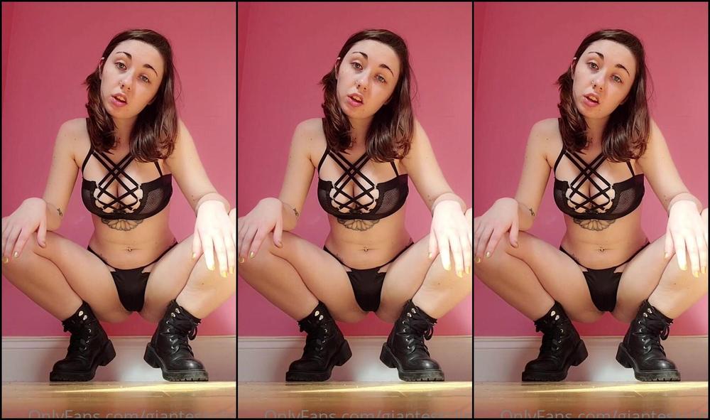 Giantessclips Tiny Foot Slave Starring Goddess Alice For More Alice Visit Https Onlyfans Com Alicex