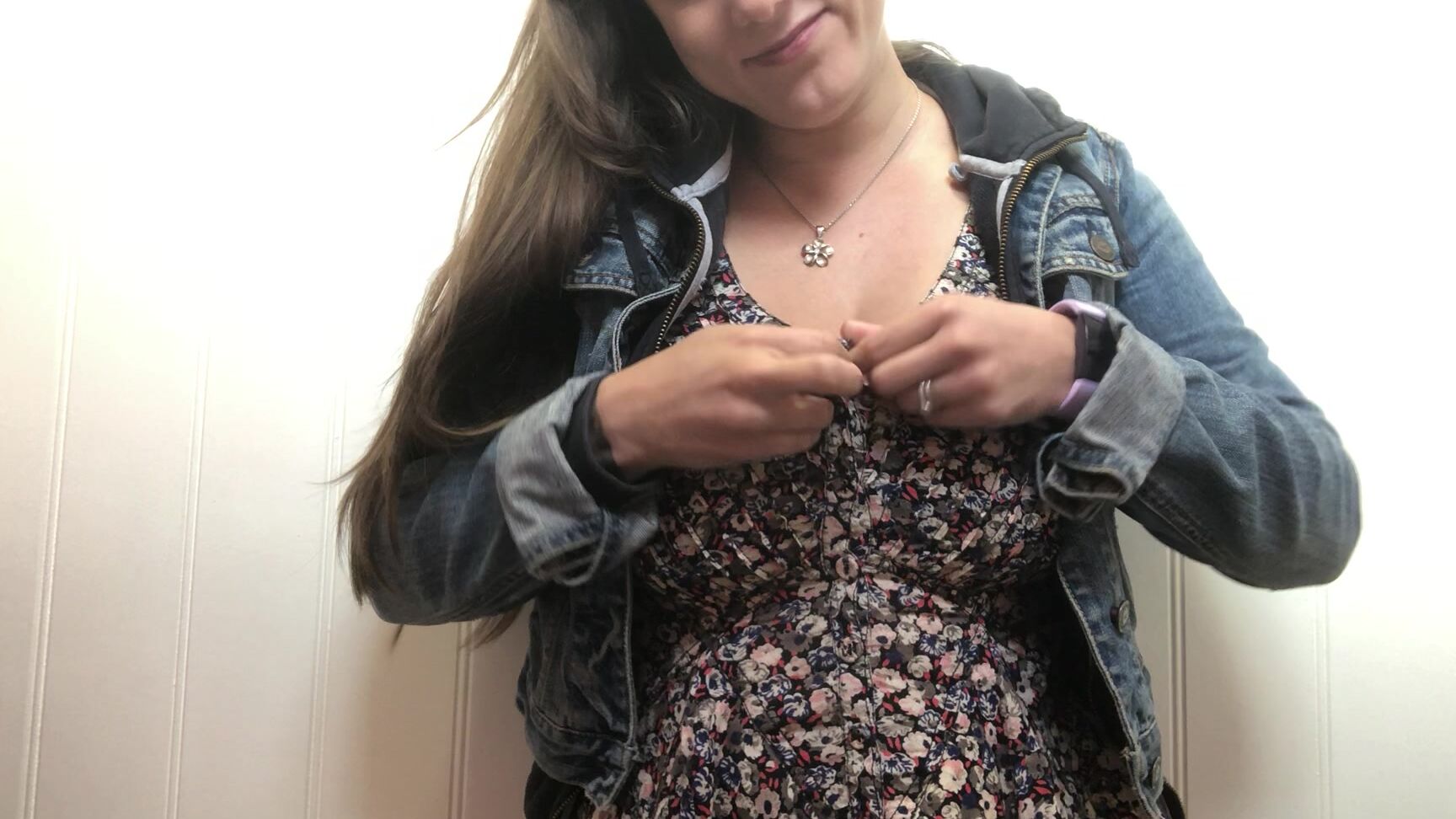 "SuzieLove212" big boobs, british, brunette, milf, public toilet Pub Toilet Boob Play manyvids