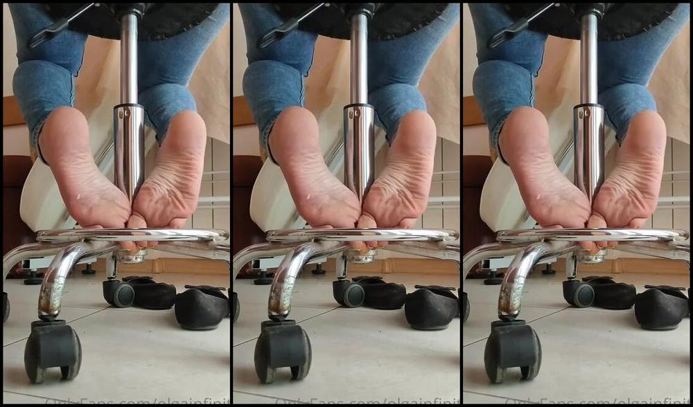 Olga Infinity Aka Olgainfinity Onlyfans Dirty Stinky Feet In The Flats