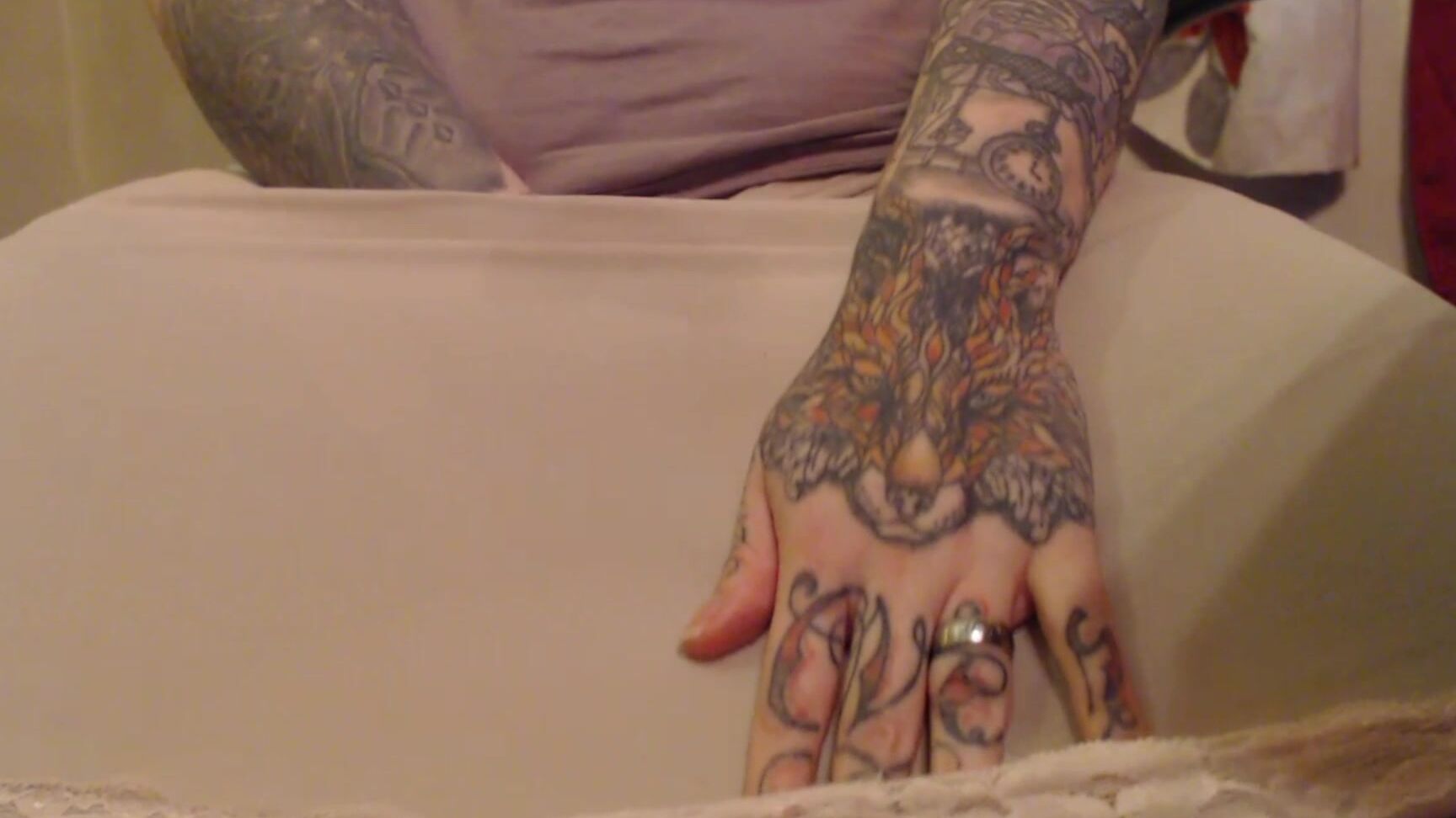 Tattooedmilfymama Squirting In My Skirt N Panties