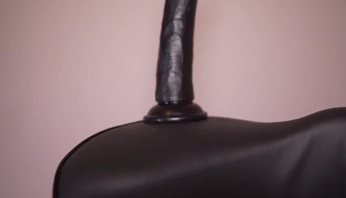 Annicknamedtana Onlyfans Presenting The Anal Endurance Trainer Sirs Latest Invention Designed To Train My Butthole As