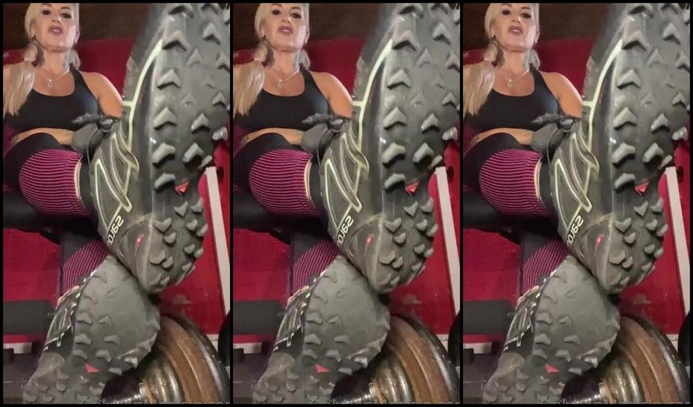 Mistress Ava Von Medisin Aka Avavonmedisin Onlyfans Post Lifting Workout Worship Whats It Going To Be Gym Socks Gym Shoes Or