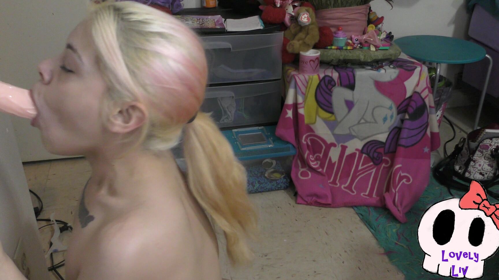 Lovelyliv Creampie Horny Sister In Law Creampie