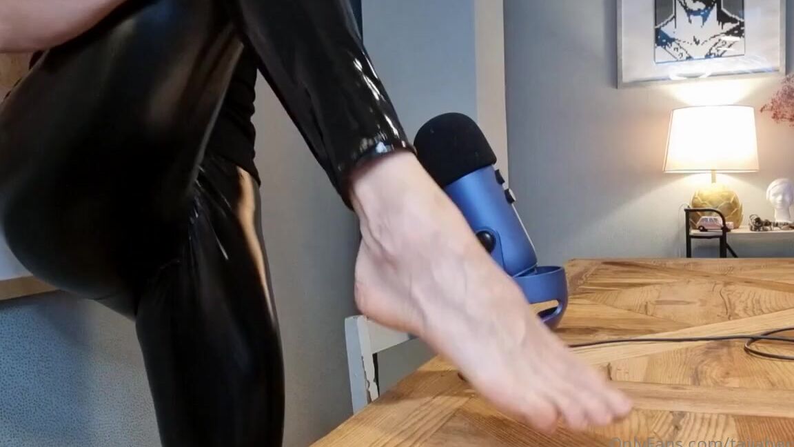 Taija Berryhill Nicknamed Taijaberryhill 12 04 2023 Onlyfans Video Make Me A Happy Girl Fill The Santas Sleigh With The Pvc Gear I Love How