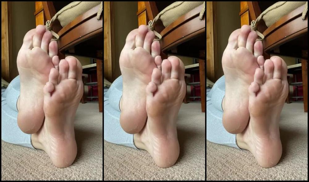 Goddess Mads Nicknamed Mad4Soles Onlyfans Get On Your Knees And Work Your Way From My Heels To My Arches To My Toes When You Get To My Toes