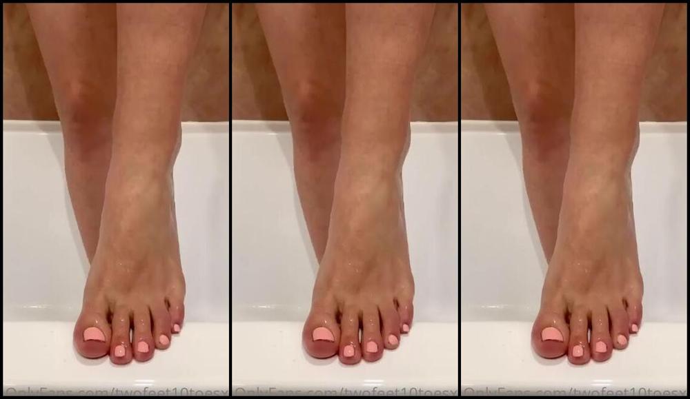 Miss Emma Rose Nicknamed Emmaemmarose Onlyfans On Your Knees Slave Scrub Them Feet Get Deep And Dirty And Rinse Them Of With