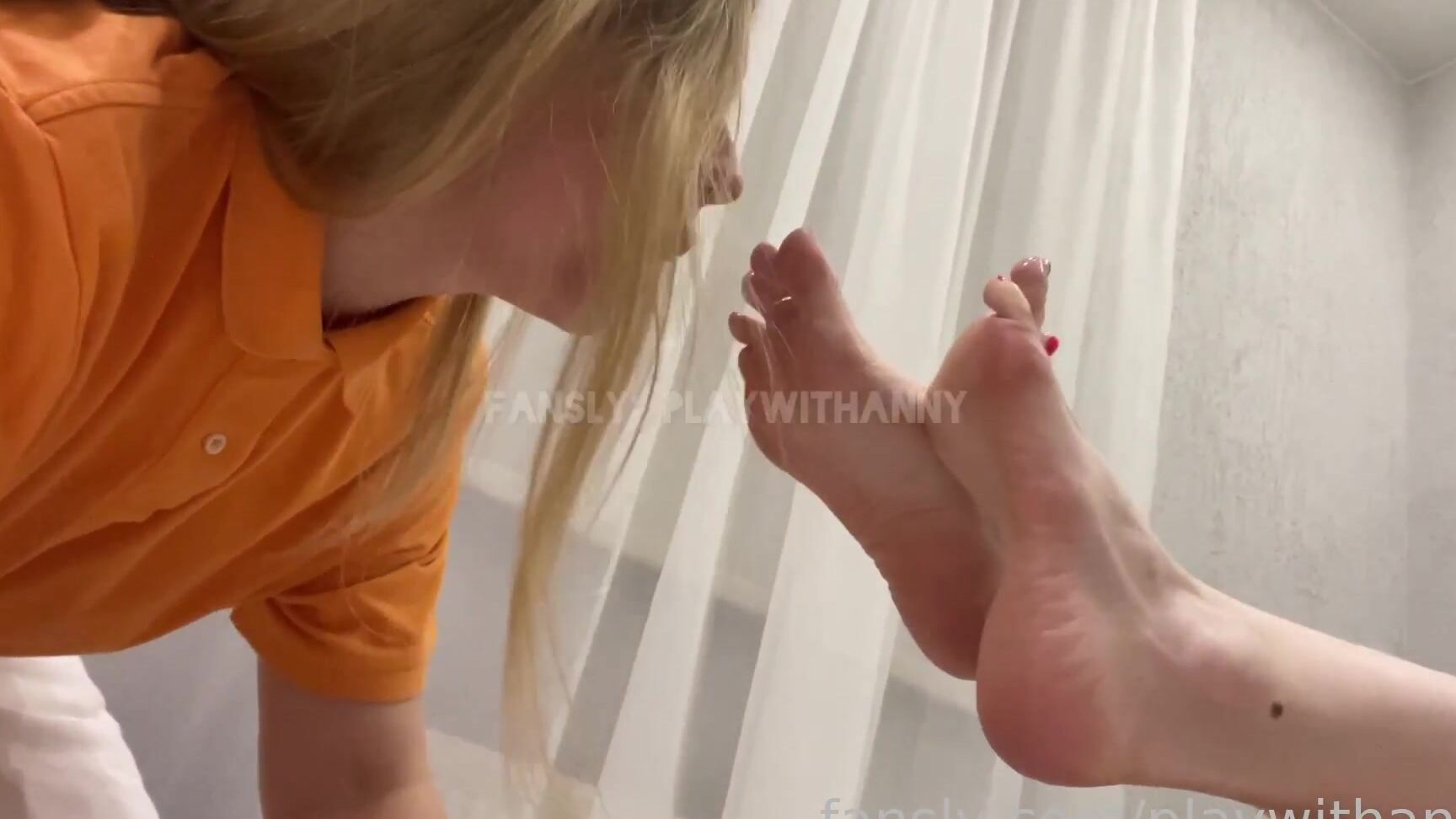 playwithanny 2022-10-23 20-40 Fansly