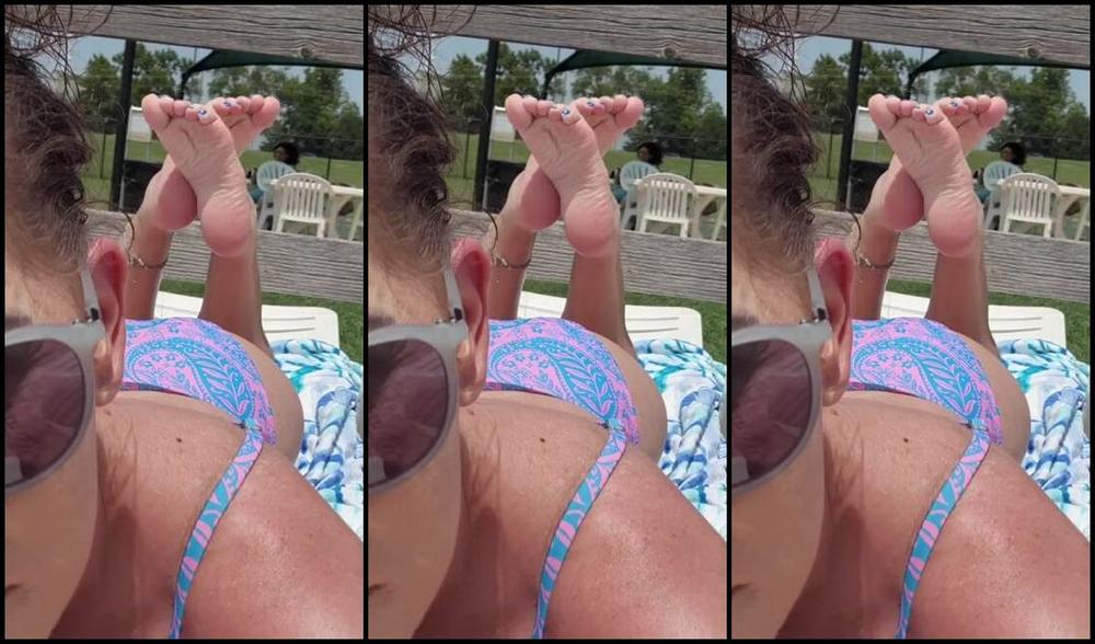 Babylumpstoes420 08 02 2024 Onlyfans Video Whats Your Best Pick Up Line That You Would Use On Me