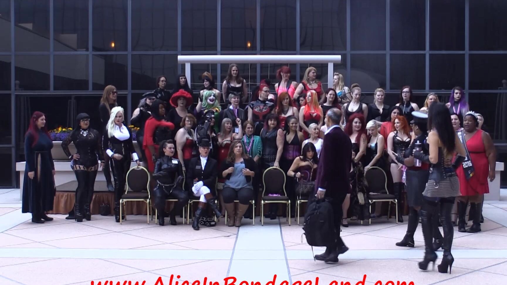 Group Photo DomConLA 2016 HD AliceinBondageLand AliceInBondageLand