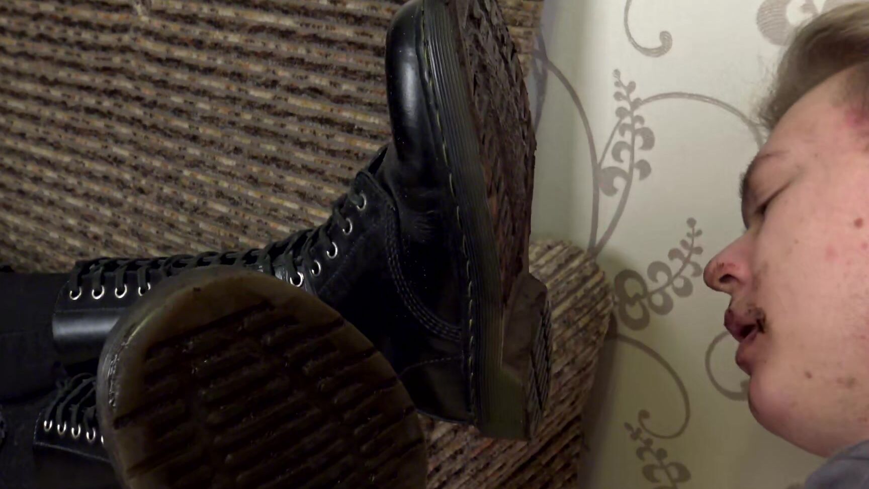 Alice Clean My Dirty Boots