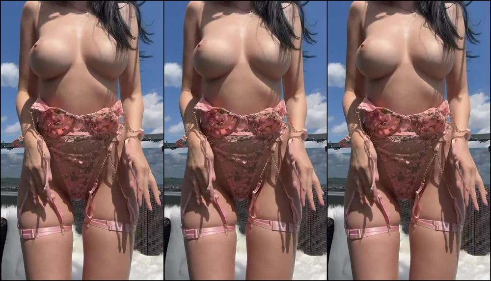 Atomicbrunette18 868