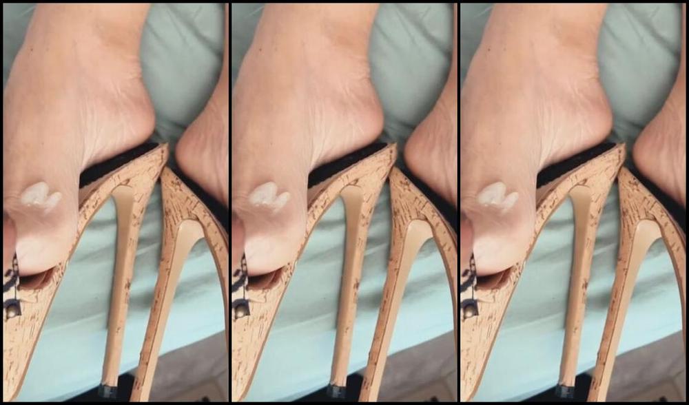 Kate Dangle Nicknamed Katedangle 10 28 2023 Onlyfans Video Massive Fresh Load Right Onto My Arch While Wearing My 7 Inch Leopard Platform Mules Vp