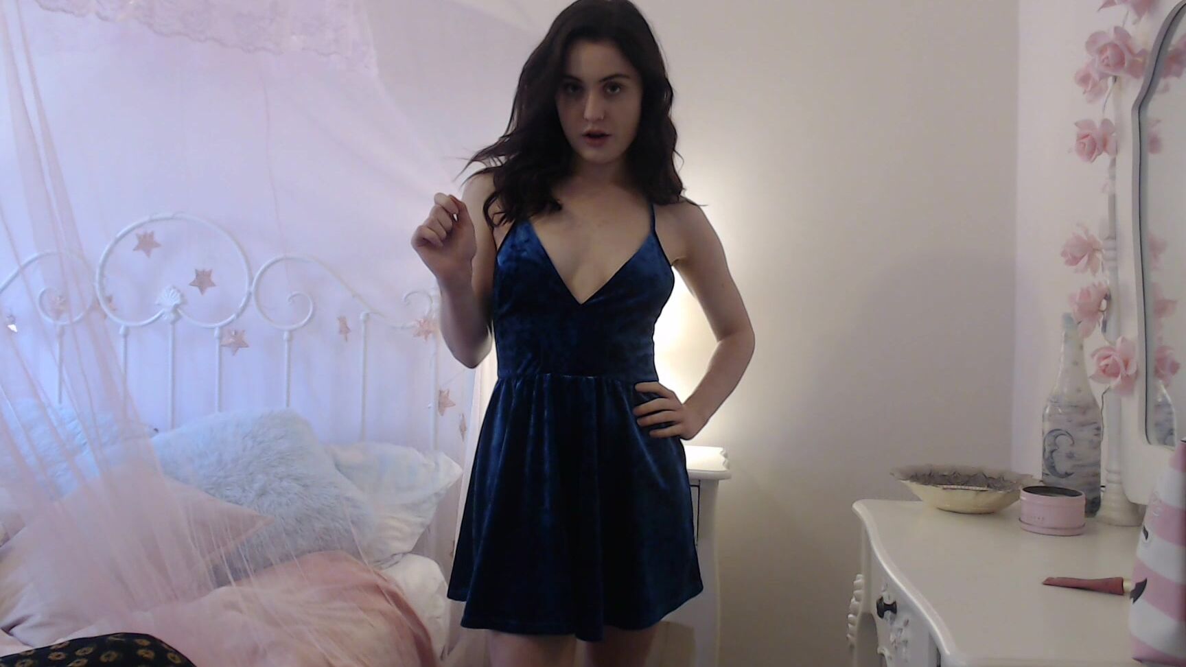 Lola Rae Uk Your Step Sister Tries On Sexy Outfits