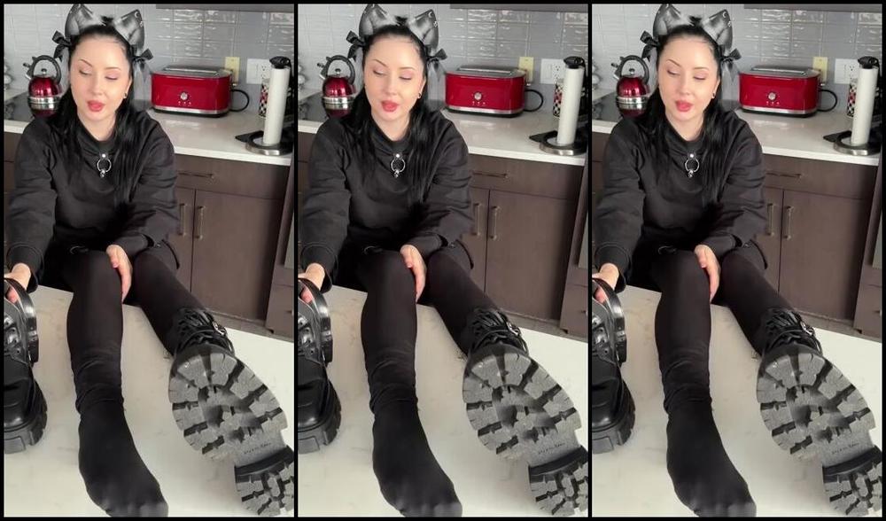Nymph Nicknamed Nymph 666 01 04 2025 Onlyfans Video Goth E Girl Removes Her Combat Boots From Her Sweaty Nylon Clad Size 10 Feet