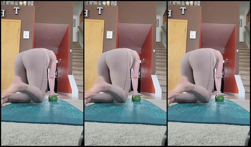 Mplfeet Vip Nicknamed Mplfeet Vip Onlyfans I Work Out A Lot Everyone Hates Burpees And Anything Like It But At Least With