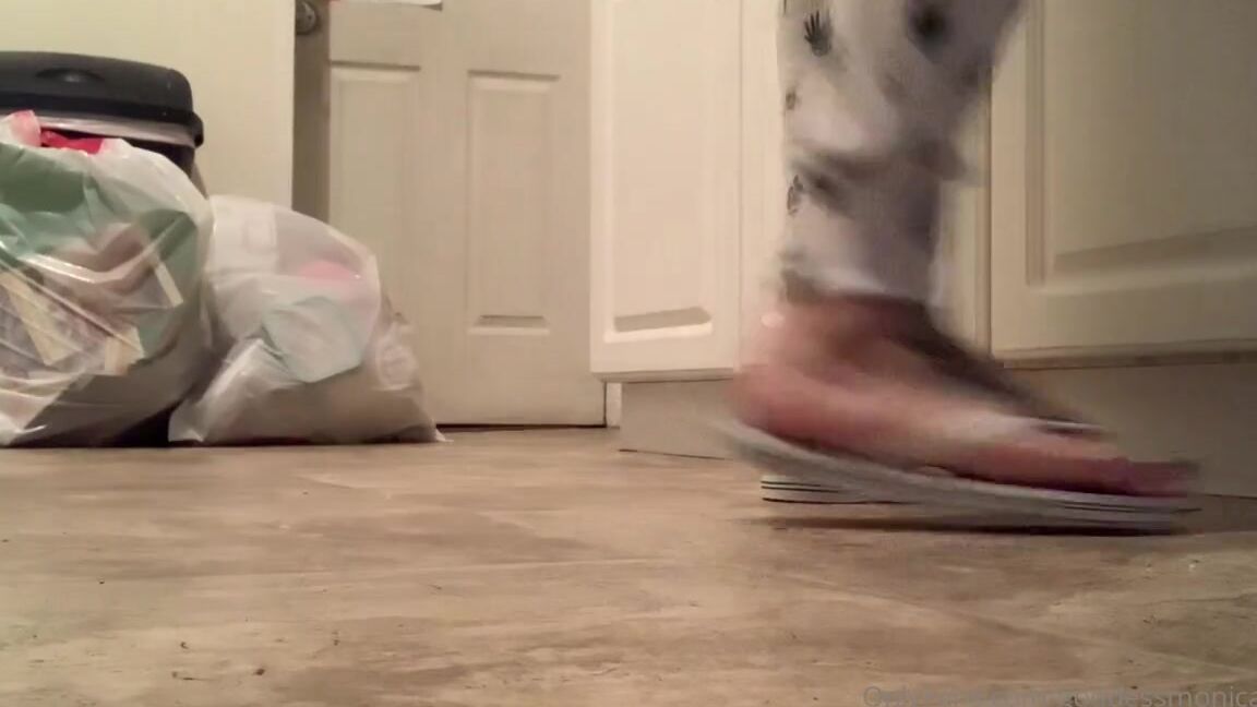 Goddessmonica00W Onlyfans Flip Flop Friday8P