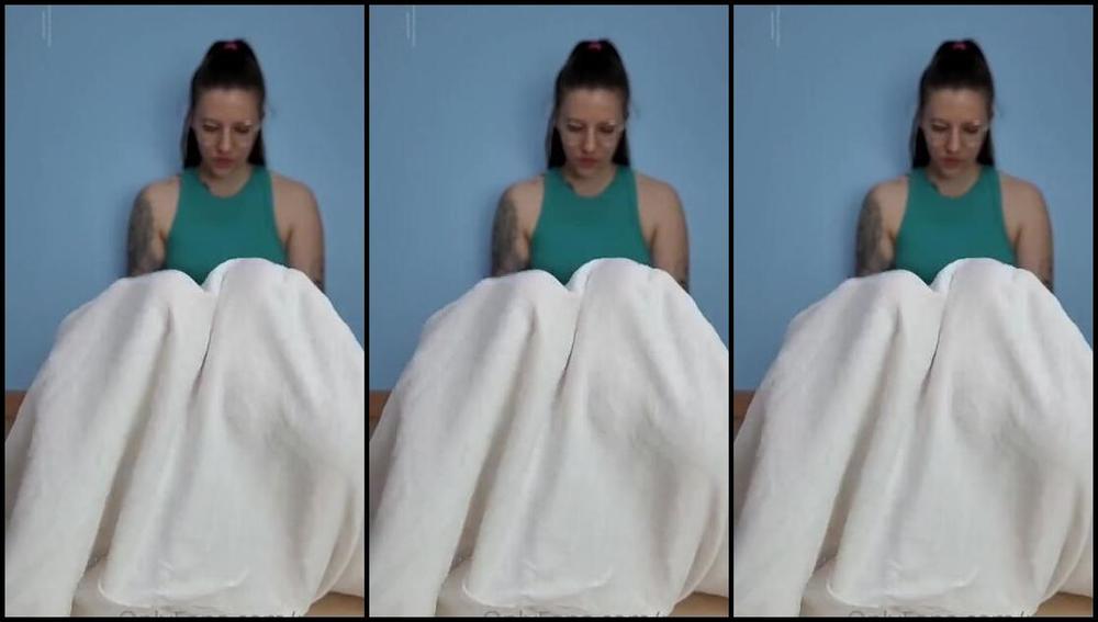 Masmr Onlyfans 7April Toes Wiggling Under Cover Barefeet Under Cover Toes Wiggling Spreading And Scrunching