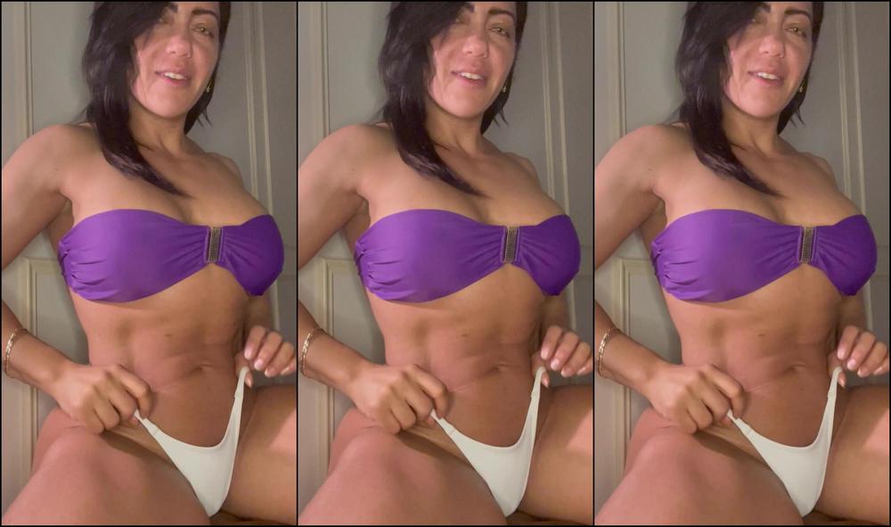 Catevans 3048191763 10 13 2023 I Love Play With My Panties And My Pussy Too