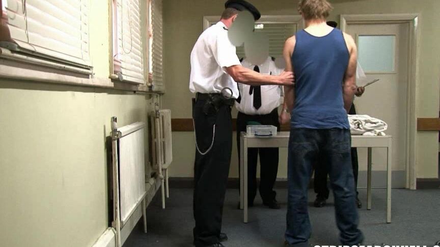 Cfnm Tv Night At Dunstans 8