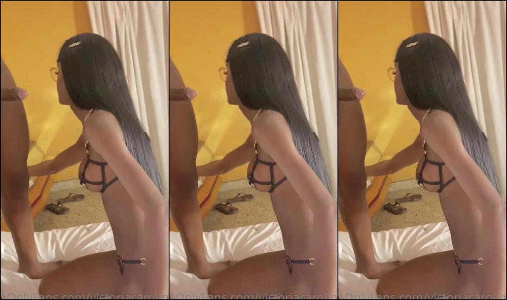 Victoriacarolino Chupando Dois Paus Leosantana Peterdouglas