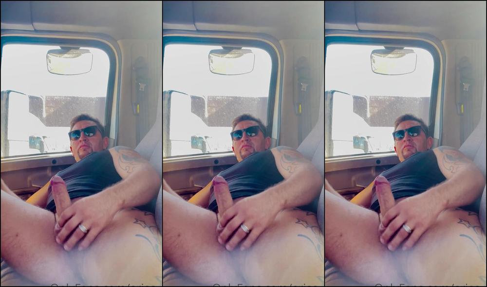 Arias Sf 2607297081 09 19 2022 Lunch Break In San Jose Truck Stop I Was Hoping The Other Truck Driver Would Join