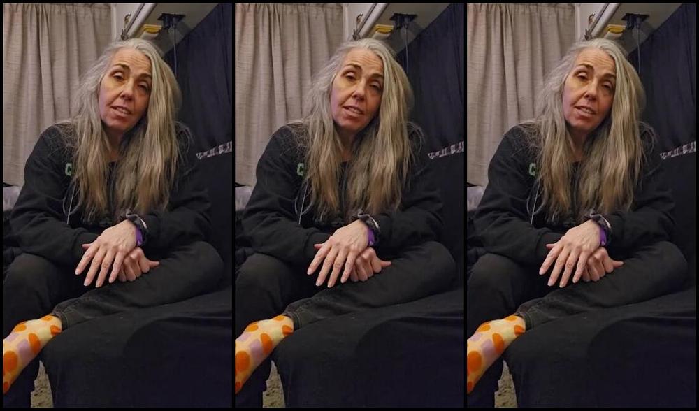 Flirtygirl370Z Nicknamed Flirtygirl370Z Onlyfans Long Day And My Poor Feet Show