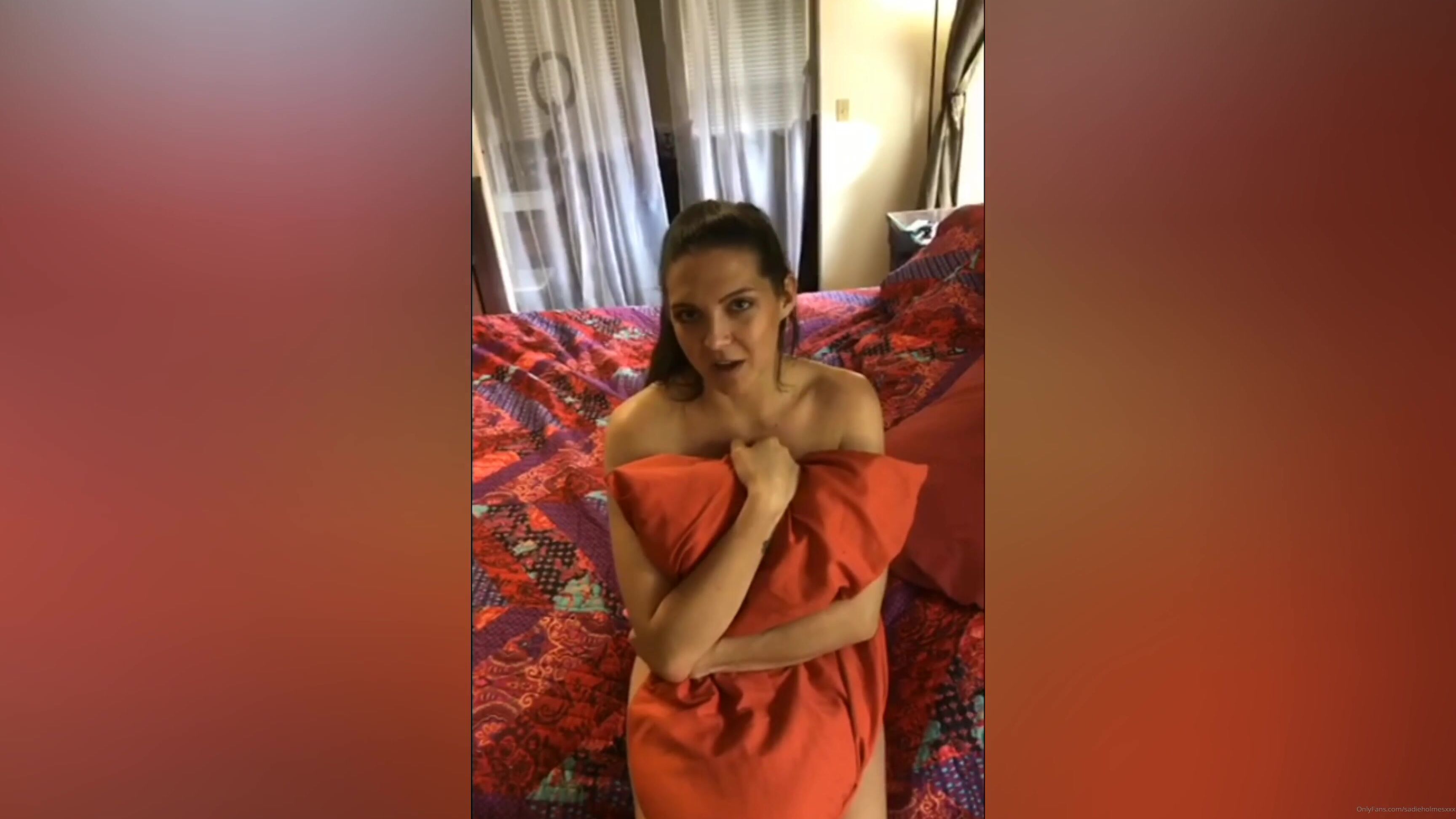 sadieholmes-14-01-2020-125944676-i-love-shooting-with-wca-productions-here-s-some-bts-from-a-few-shoots-this-was-supposed-