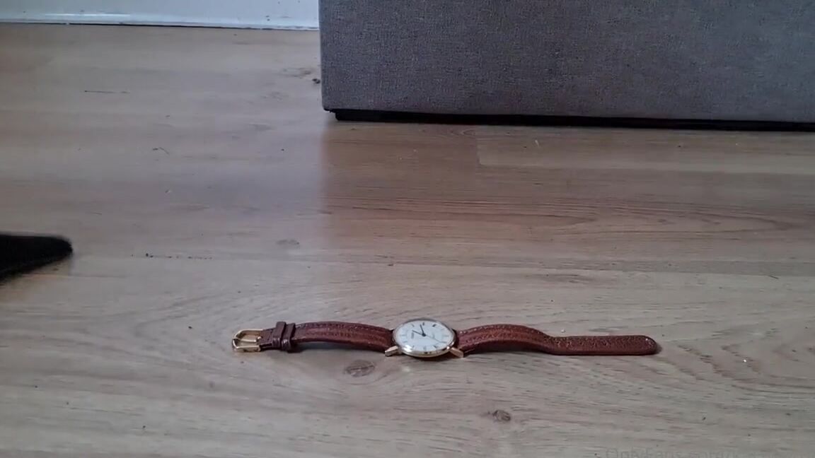 Kats Worn Heels Nicknamed Katswornheels Onlyfans Watch Me Destroy This Watch With Huge Sentimental Value Effortlessly With My Solid Metal Suede Heels