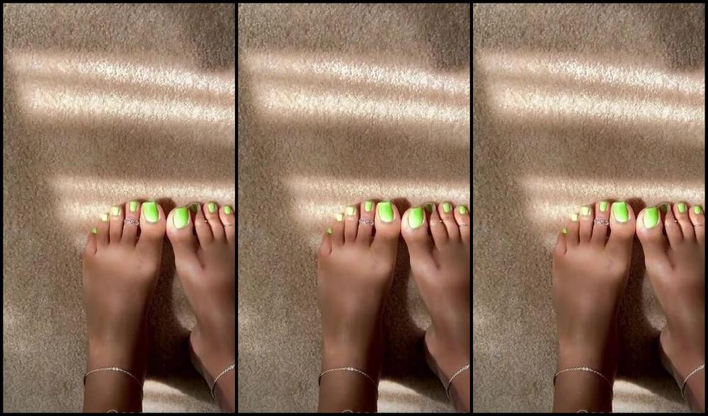 Sassy Toes Aka Sassytoesforyou Onlyfans I Hope You Like Green 1