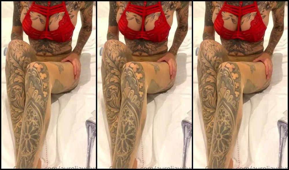 Aurelia Velvet Nicknamed Aureliavelvet Onlyfans My Little Dirty Pervert I Know What You Are Looking For Sexy Long Legs In Nylons I Know You Wan