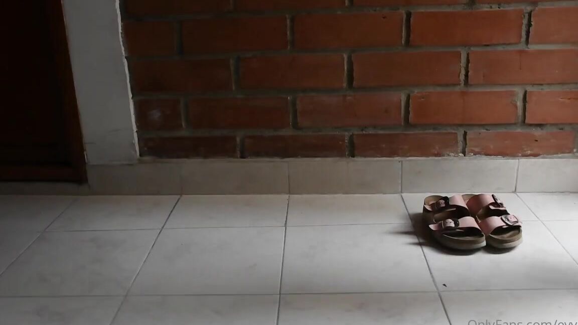 Evvalion Nicknamed Evvalion 08 17 2021 Onlyfans Video Im Trying Cracked My Toes And Fingers But It Isnt Easy