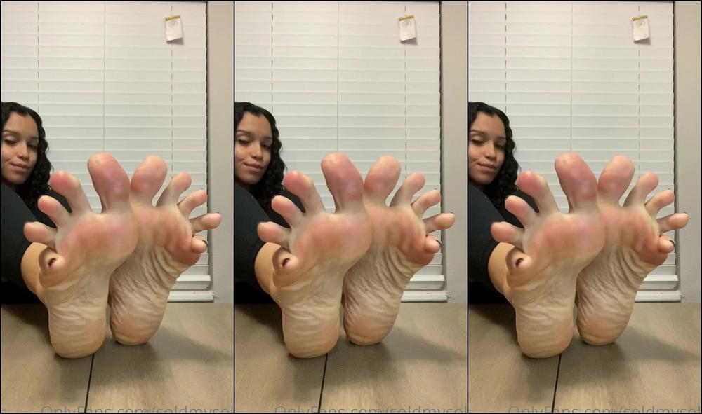 Soldmysole Minutes I Know You Ve Been Waiting To Cum Home And Get To My Feet And I Know How Yo