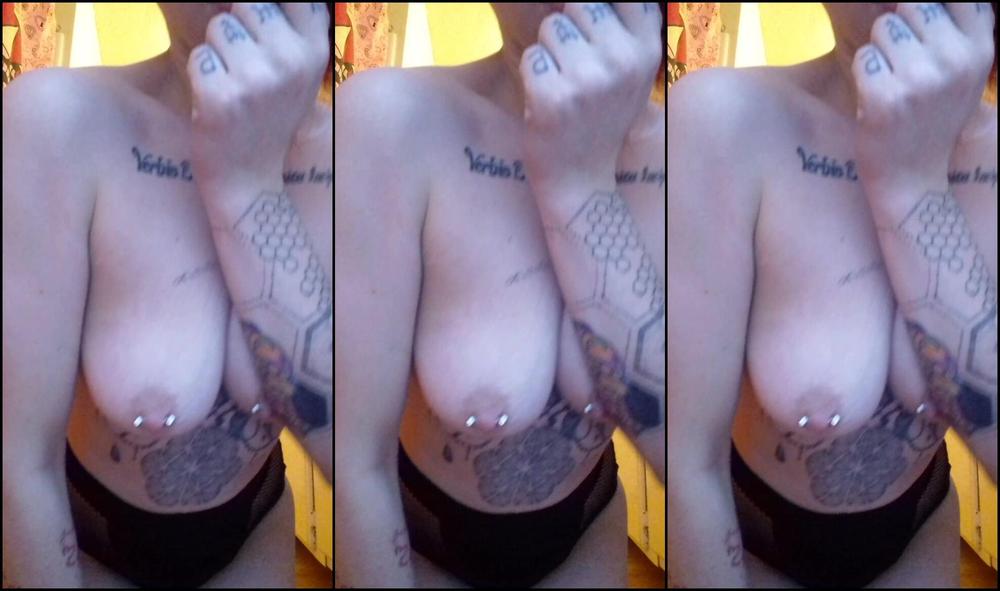 Salem Moon Sensual Ass Worship Fingering