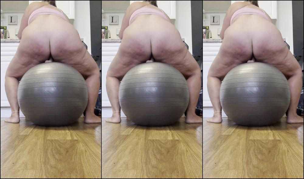 "Sweetabby2020" milf, mommy roleplay, single mom, squirt, yoga Mommy gets horny and squirts after yoga manyvids