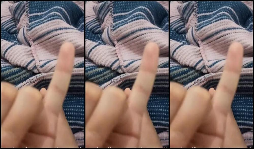 Mistress Ayliz Humiliation Feetworship Loyalfans