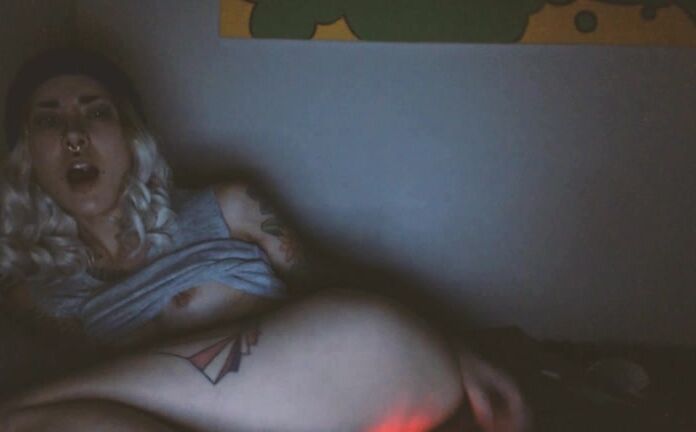 Skulliee Night Scene