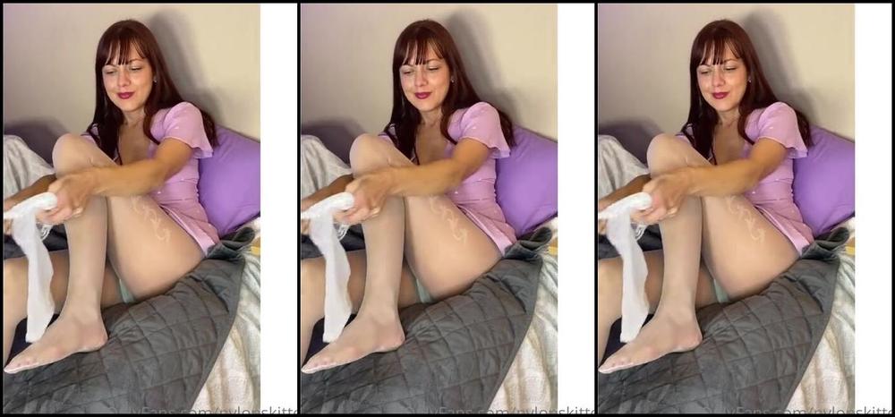 Nylonskitten Nicknamed Nylonskitten 12 20 2020 Onlyfans Video And A Little Vid Clip Feet Focused W Music Due To Background Sounds Being A