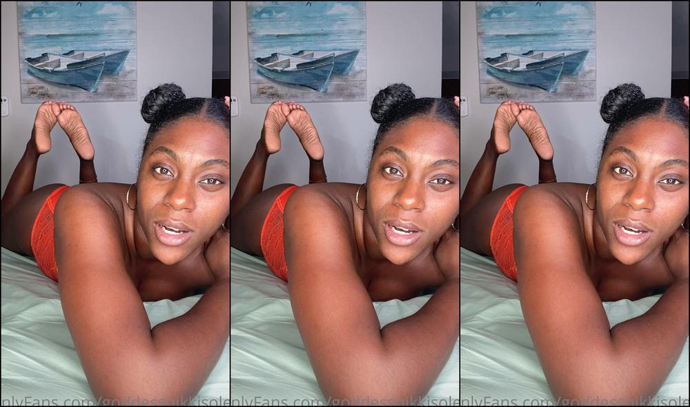 Goddessnikkisoles Sensual Joi In The Pose