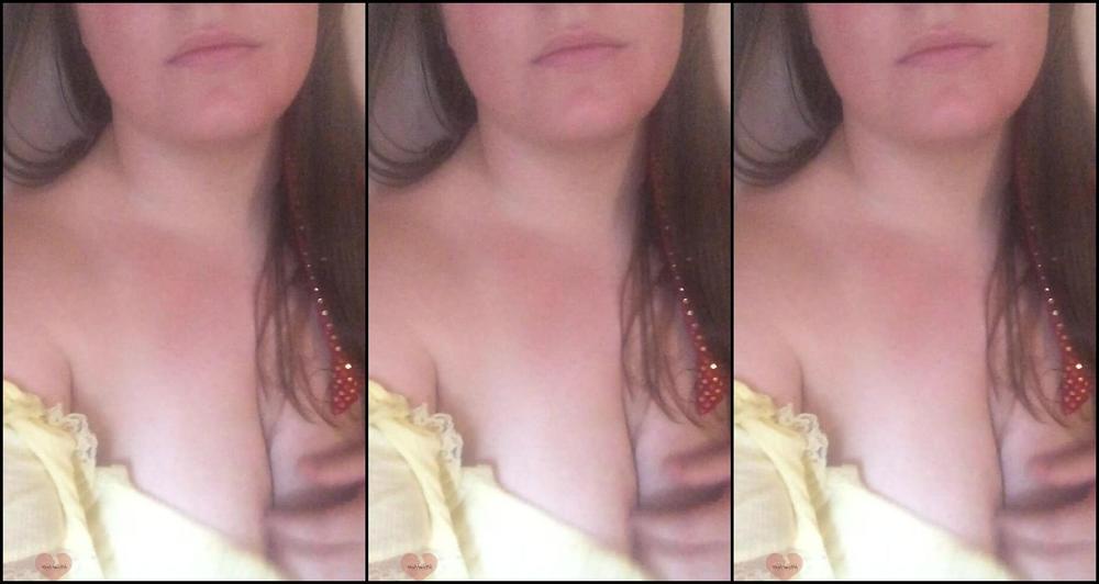 Jessisamessvids Ren Fair Bosom Fun